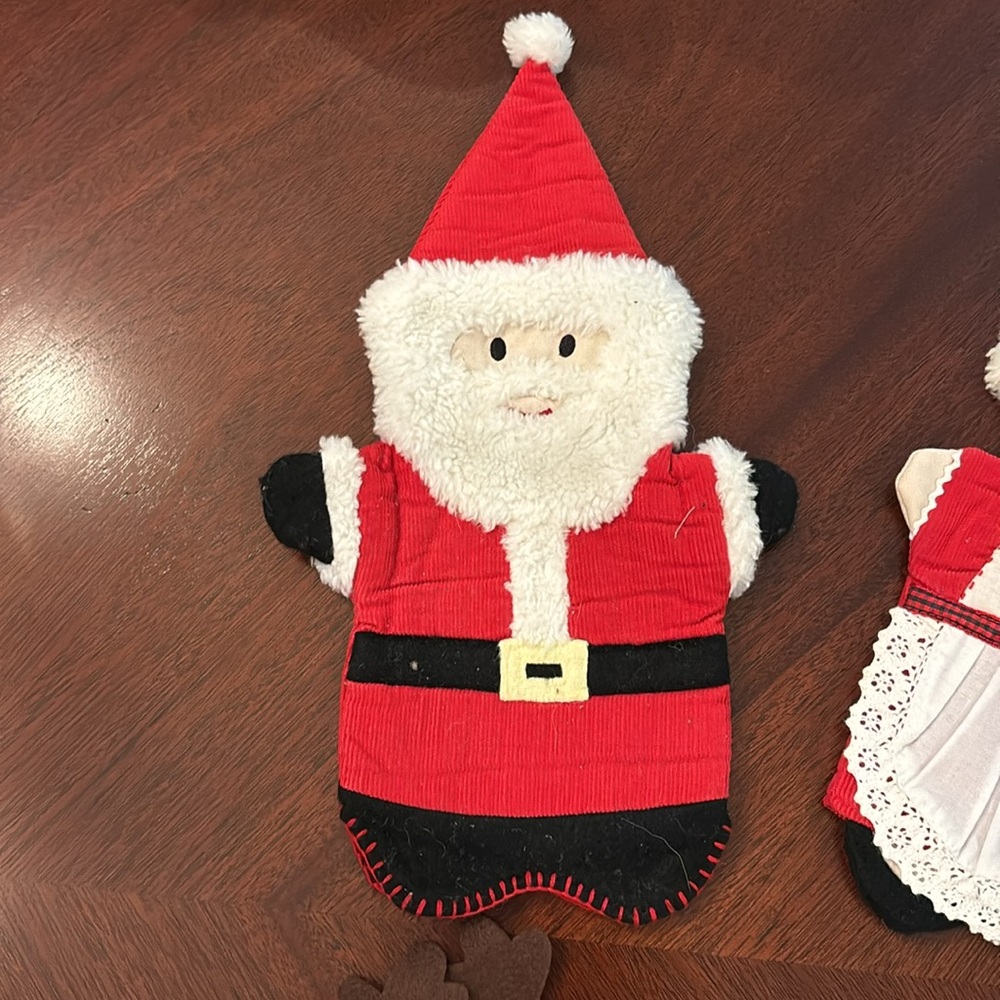 Pottery barn Kids holiday Christmas Puppet set 4 Santa, Mrs Claus,Reindeer & Elf - Picture 2 of 6